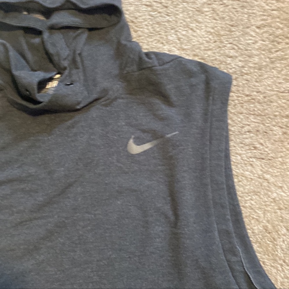 Nike sleeveless sweatshirt